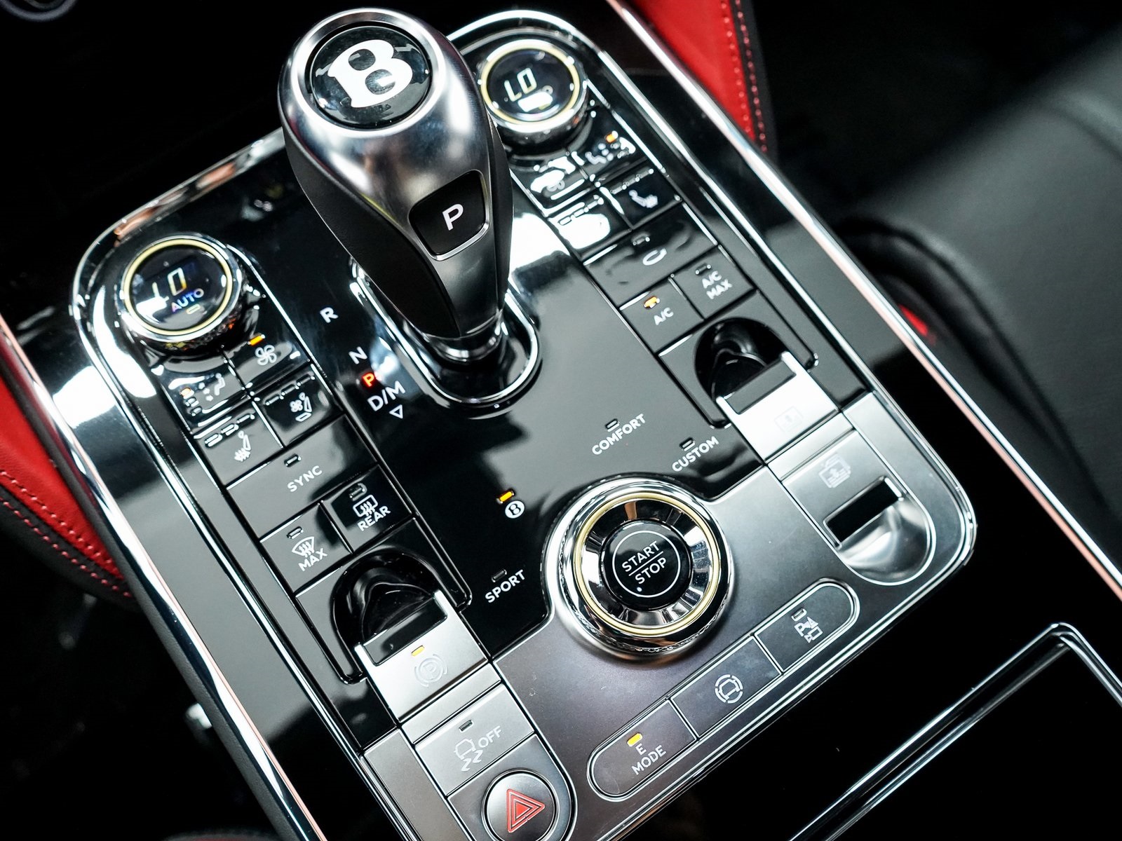 2025 Bentley Flying Spur Speed photo 32