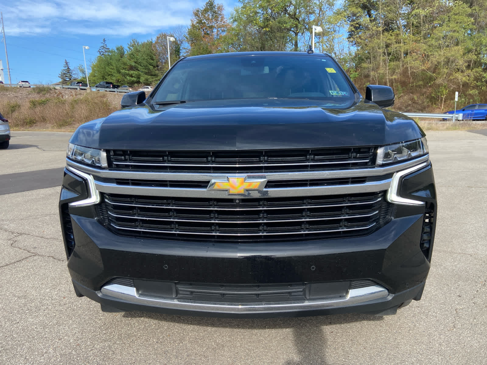 2023 Chevrolet Suburban LT photo 8
