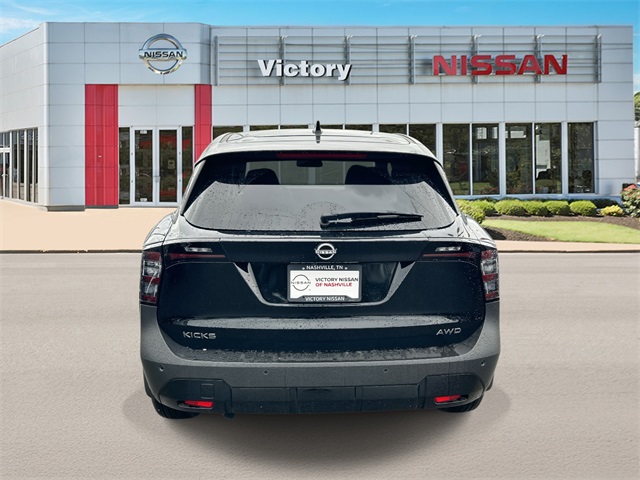 2025 Nissan Kicks SV photo 4