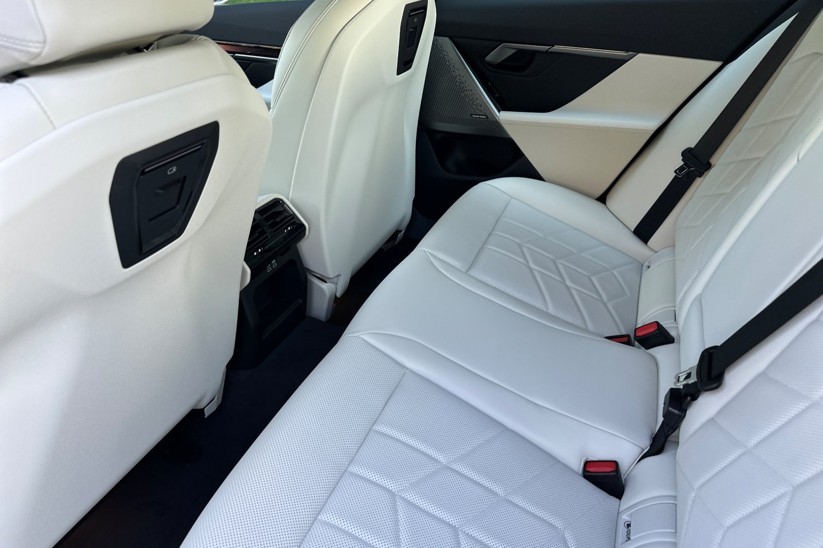 2026 Bmw i5 eDrive40 photo 8