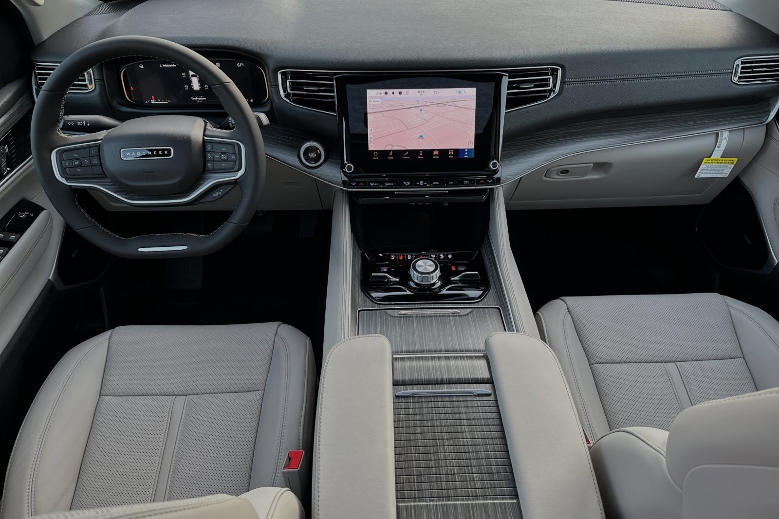 2024 Jeep Wagoneer L Series III photo 12