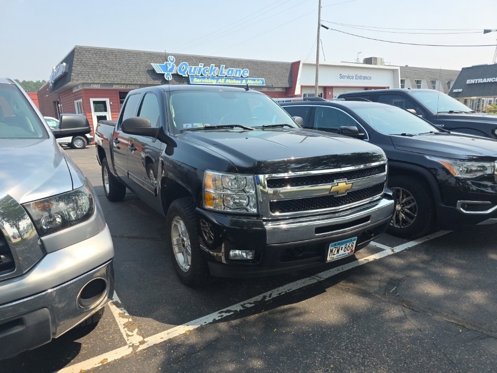 Used 2011 Chevrolet Silverado 1500 LT with VIN 3GCPKSE30BG246178 for sale in White Bear Lake, Minnesota