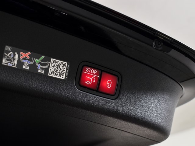 2026 Mercedes Benz GLC 300 photo 30