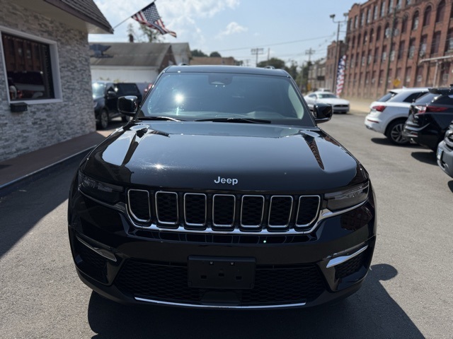 2023 Jeep Cherokee Base photo 2