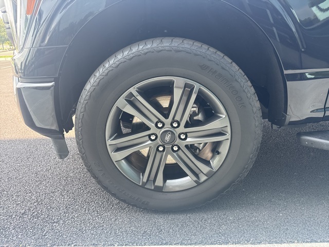 2022 Ford F-150 XLT photo 3