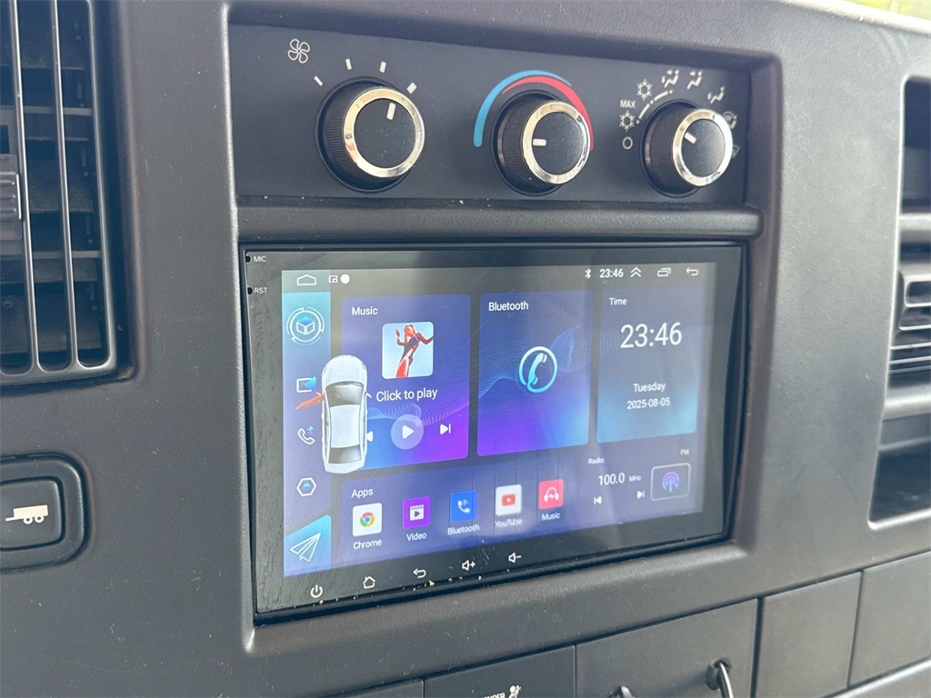 2013 Chevrolet Express 3500 Work Van photo 22