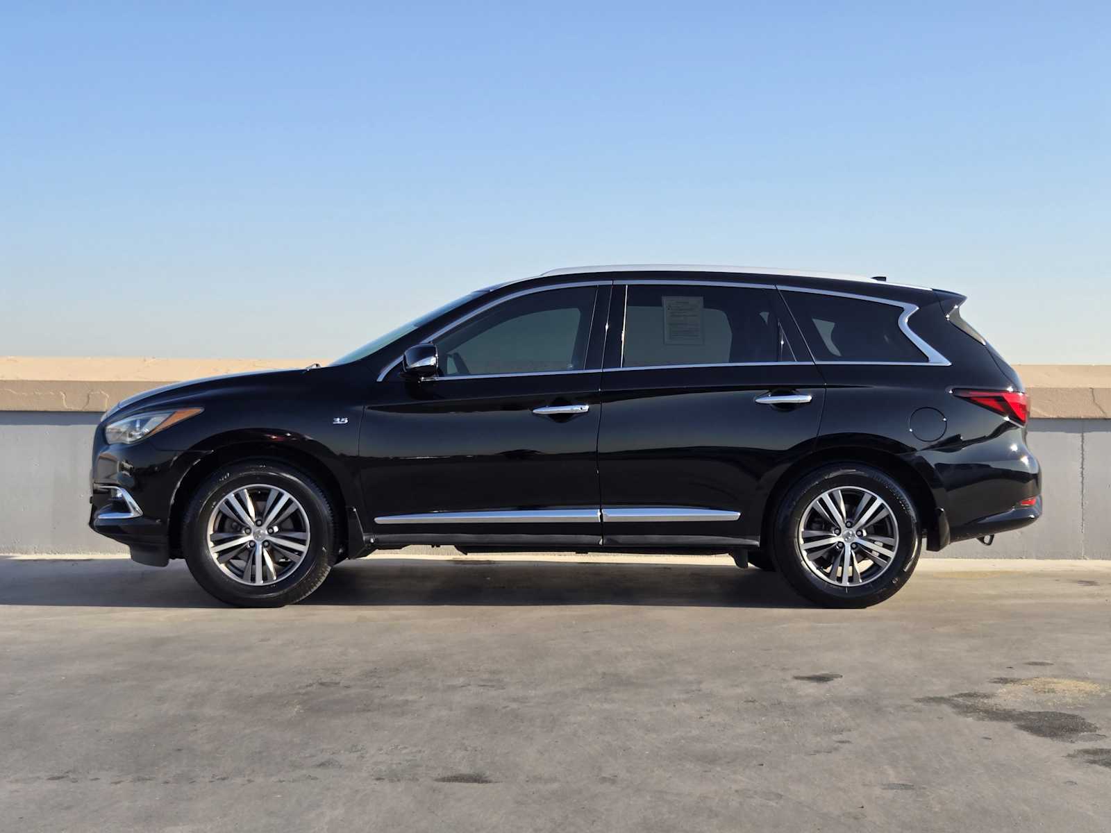 2020 Infiniti QX60 Luxe photo 4