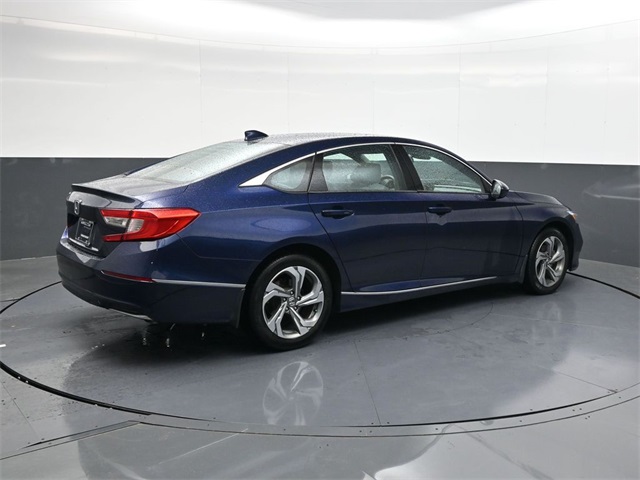 2018 Honda Accord EX photo 3