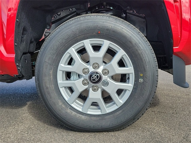 2025 Toyota Tacoma SR5 Double Cab photo 5