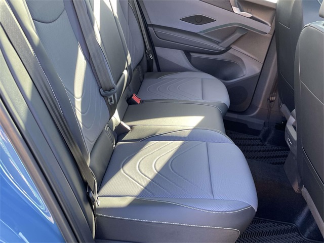 2025 Volkswagen Tiguan SE R-Line Black photo 14