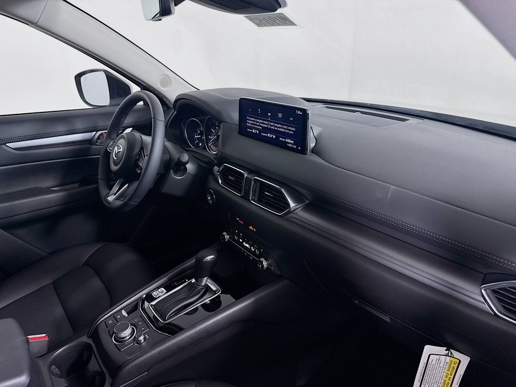 2025 Mazda CX-5 2.5 Select photo 25