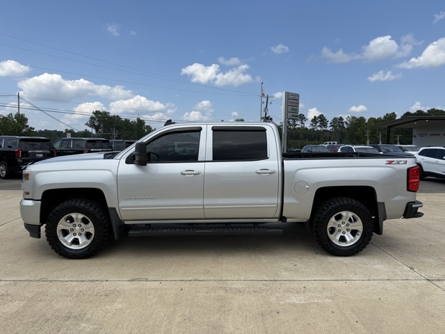 Used 2018 Chevrolet Silverado 1500 LT with VIN 3GCUKREC2JG449437 for sale in Little Rock