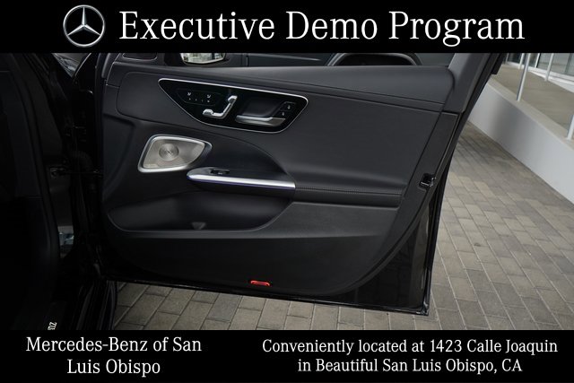 2025 Mercedes Benz C 300 photo 11