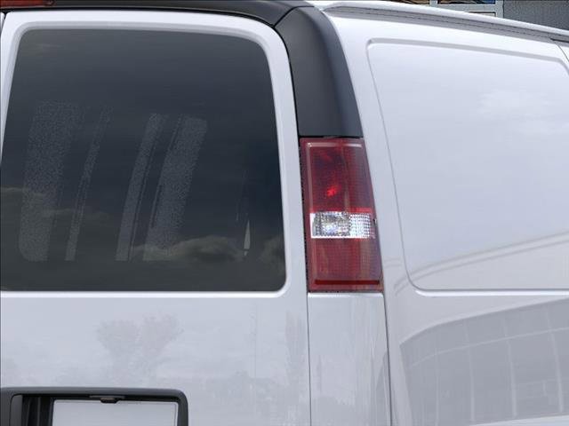 2025 Chevrolet Express Cargo 2500 photo 9