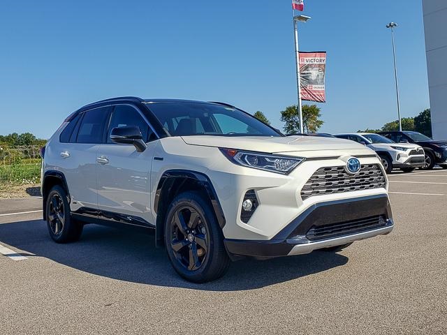 2019 Toyota RAV4 Hybrid XSE photo 3