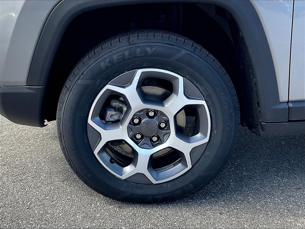 2022 Jeep Compass Trailhawk photo 3