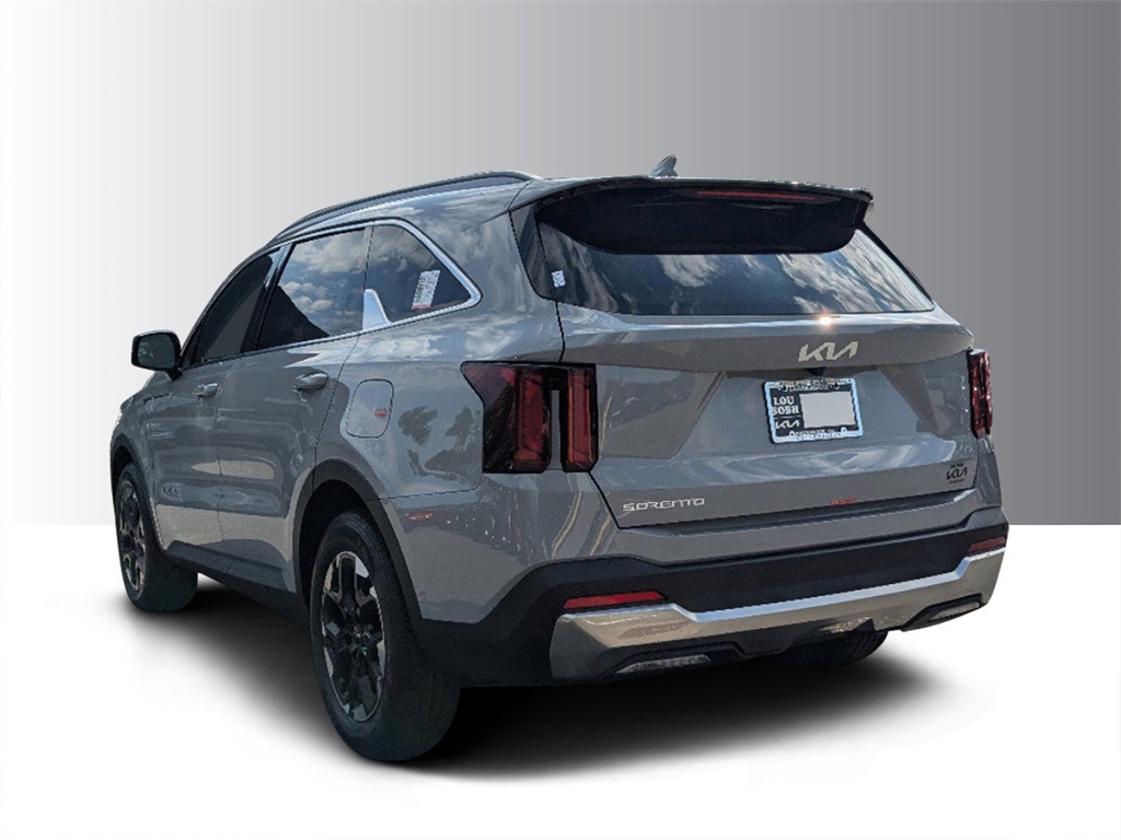 2025 Kia Sorento S photo 5
