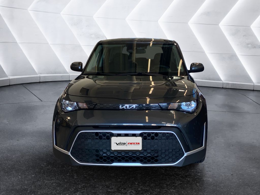 2023 Kia Soul LX photo 2