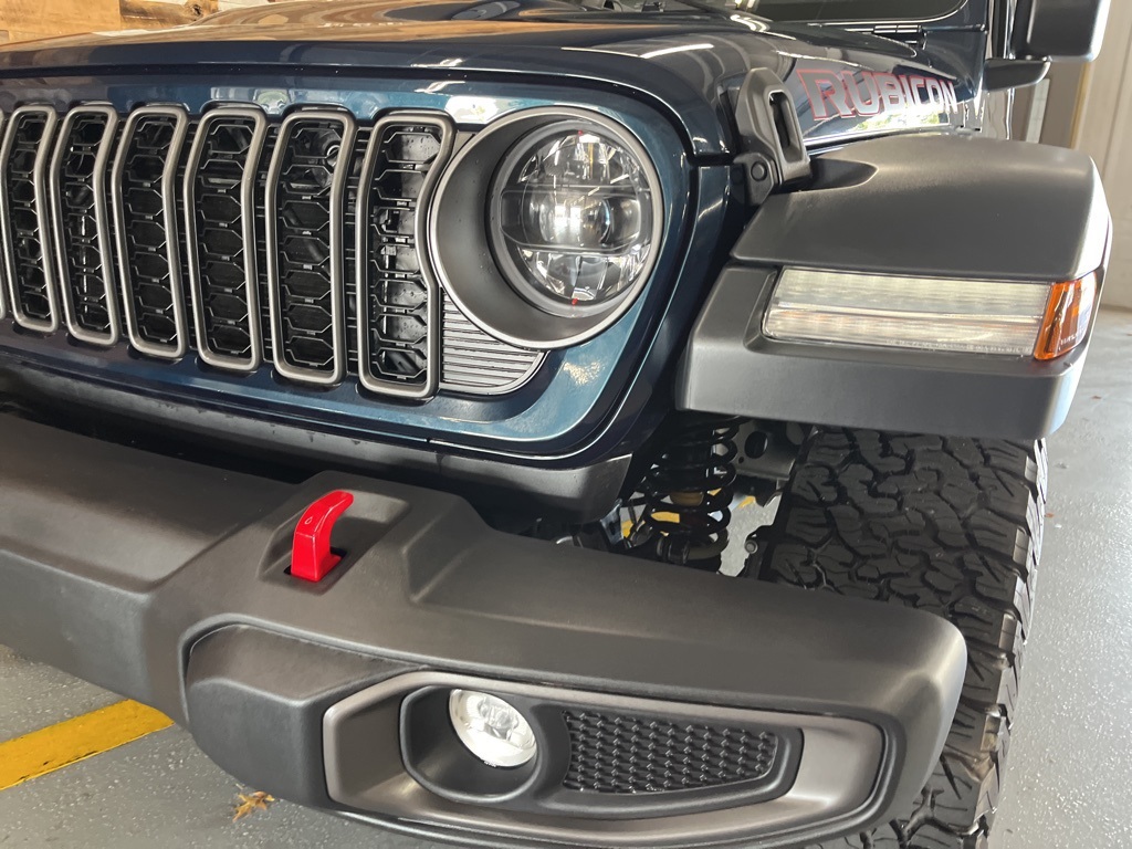 2025 Jeep Wrangler Rubicon photo 19
