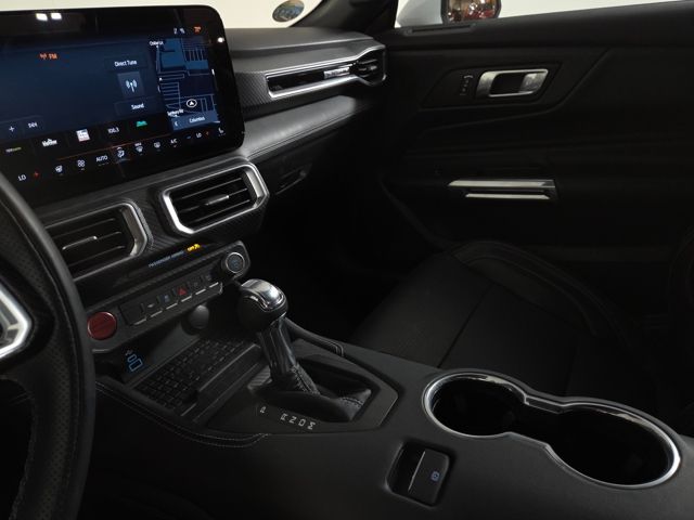 2024 Ford Mustang GT Premium Convertible photo 22