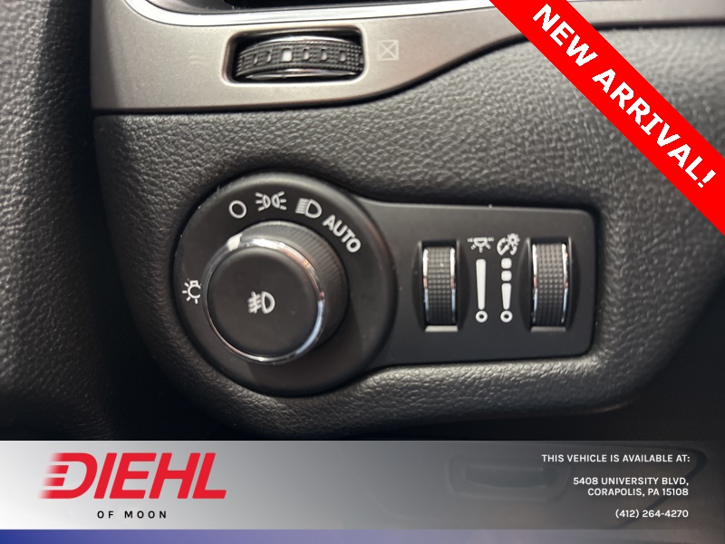 2020 Jeep Cherokee Latitude Sport photo 19