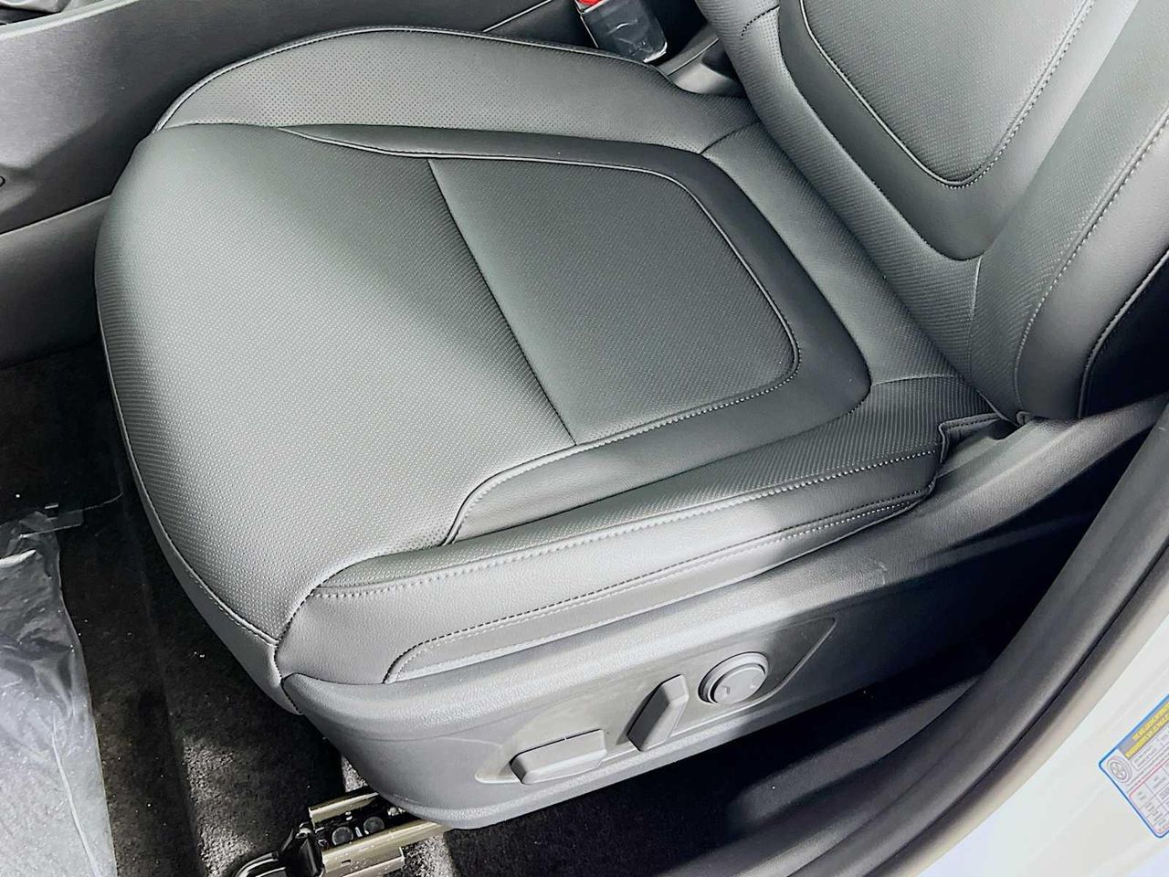2025 Hyundai Tucson SEL Convenience photo 15
