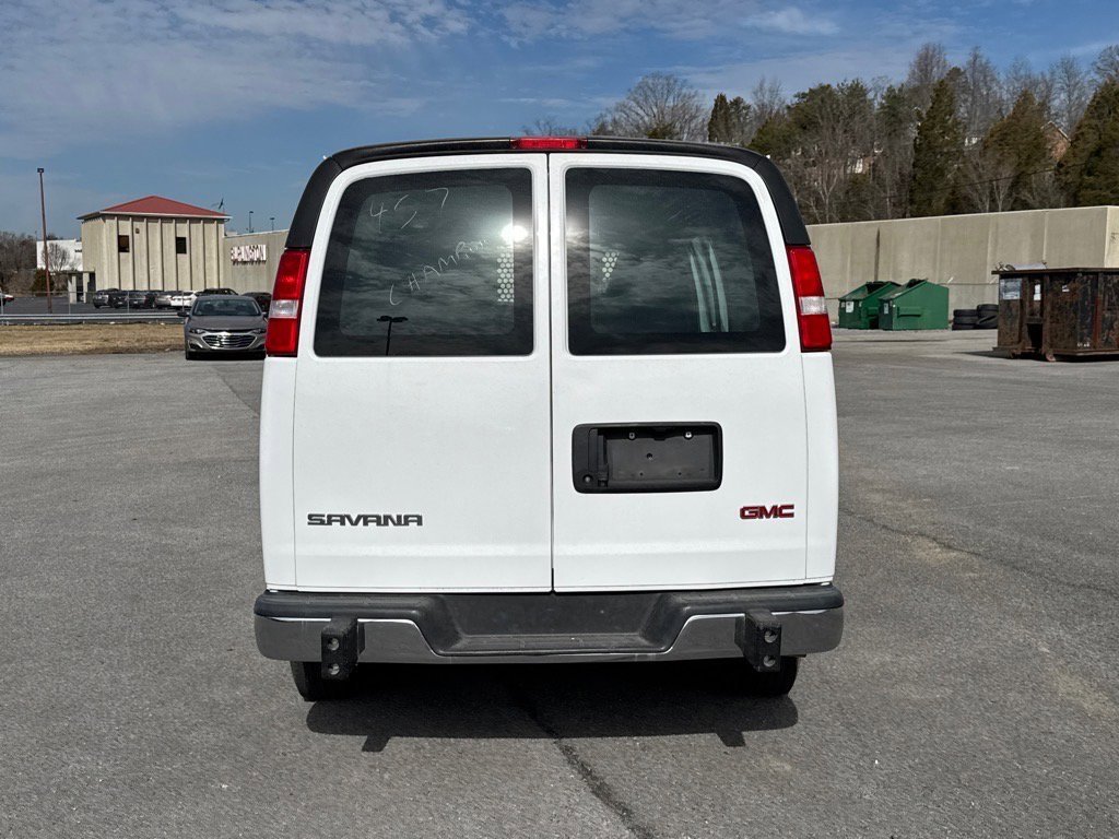 2022 Gmc Savana Cargo 2500 photo 4