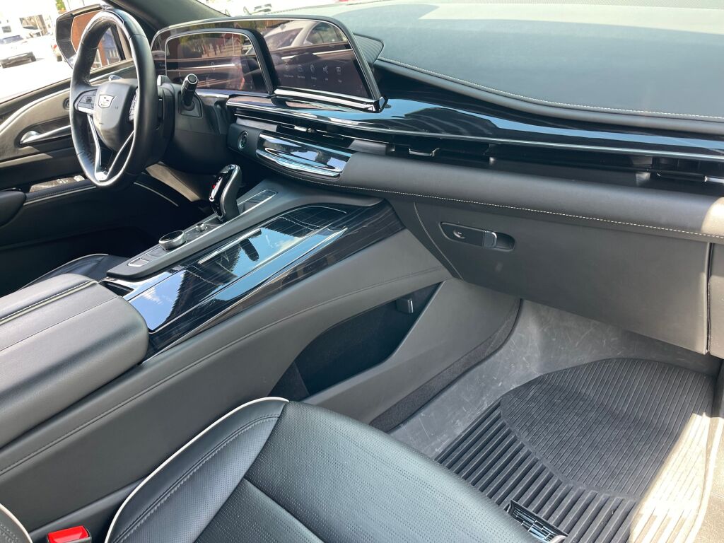 2024 Cadillac Escalade ESV Sport photo 22