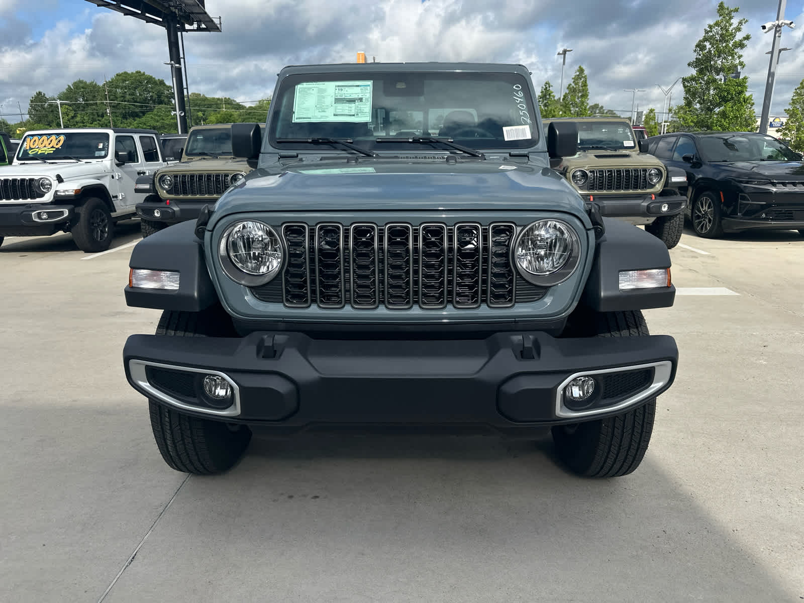2025 Jeep Gladiator Sport S photo 2