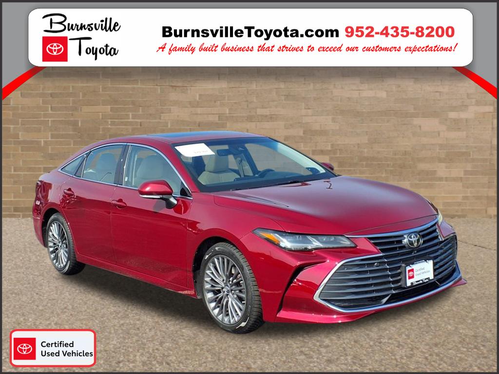 2019 Toyota Avalon Limited's photo