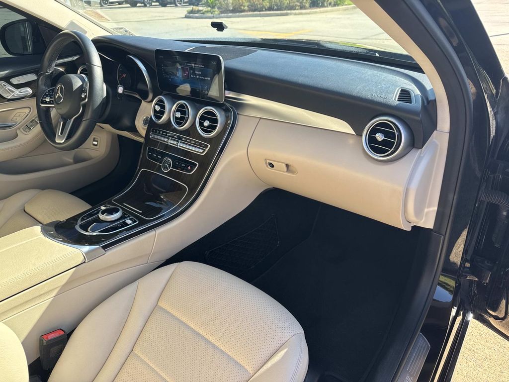 2020 Mercedes Benz C 300 photo 7