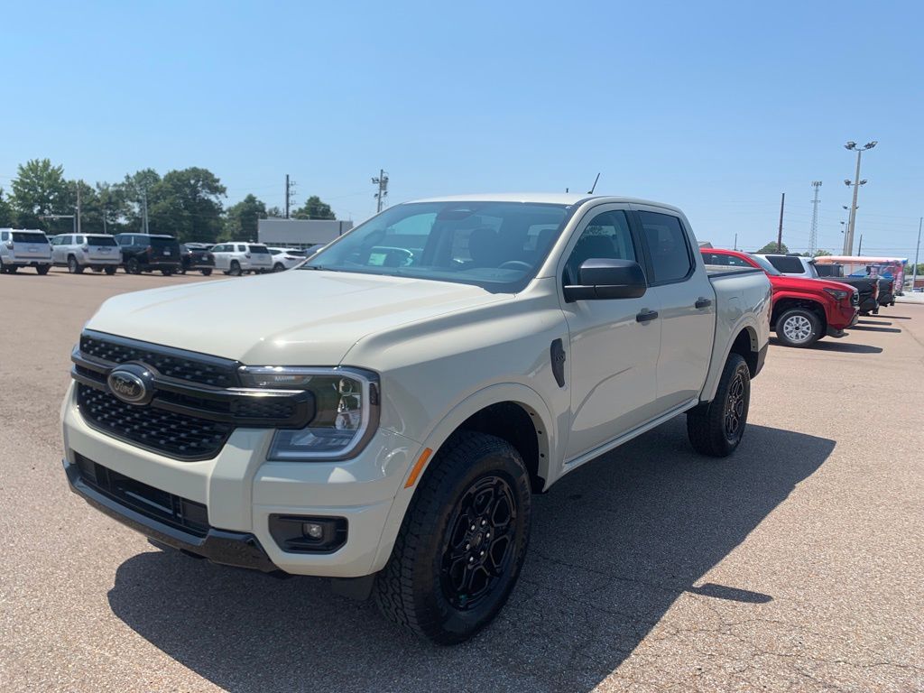 2025 Ford Ranger XLT photo 3
