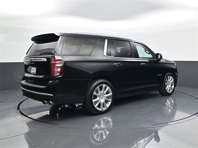2023 Chevrolet Tahoe High Country photo 2