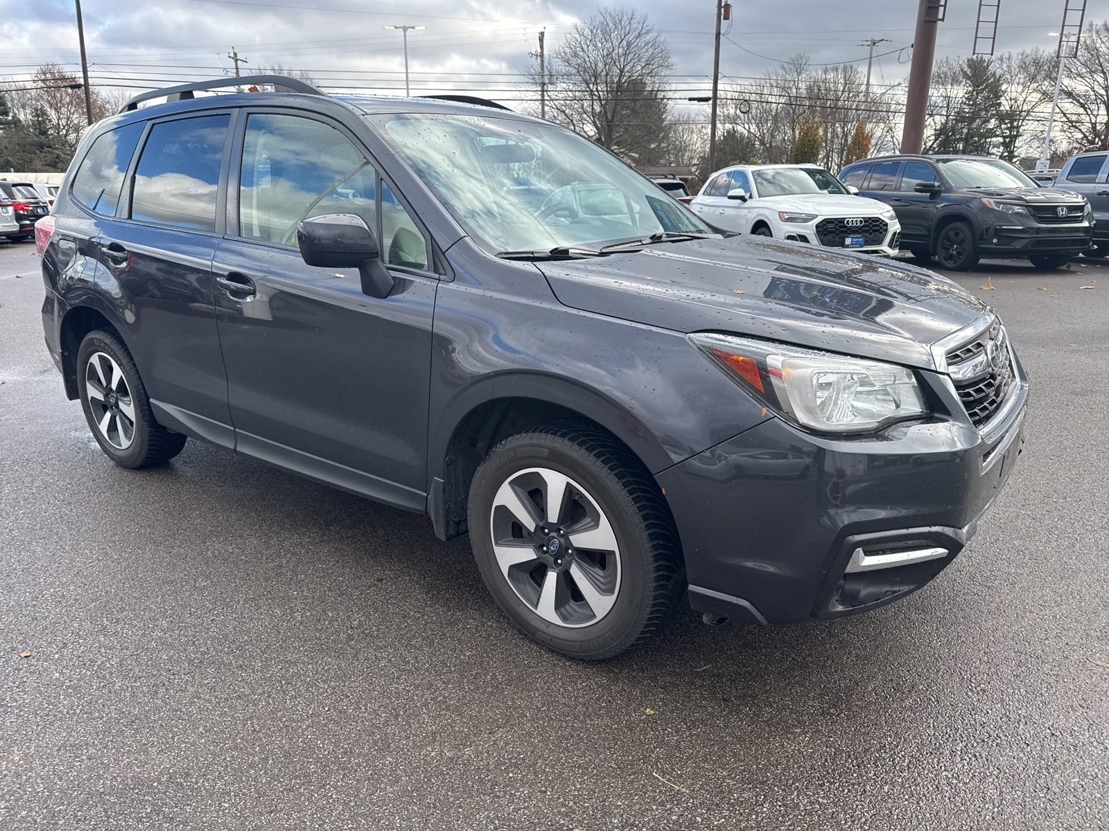 2018 Subaru Forester 2.5i Premium photo 2