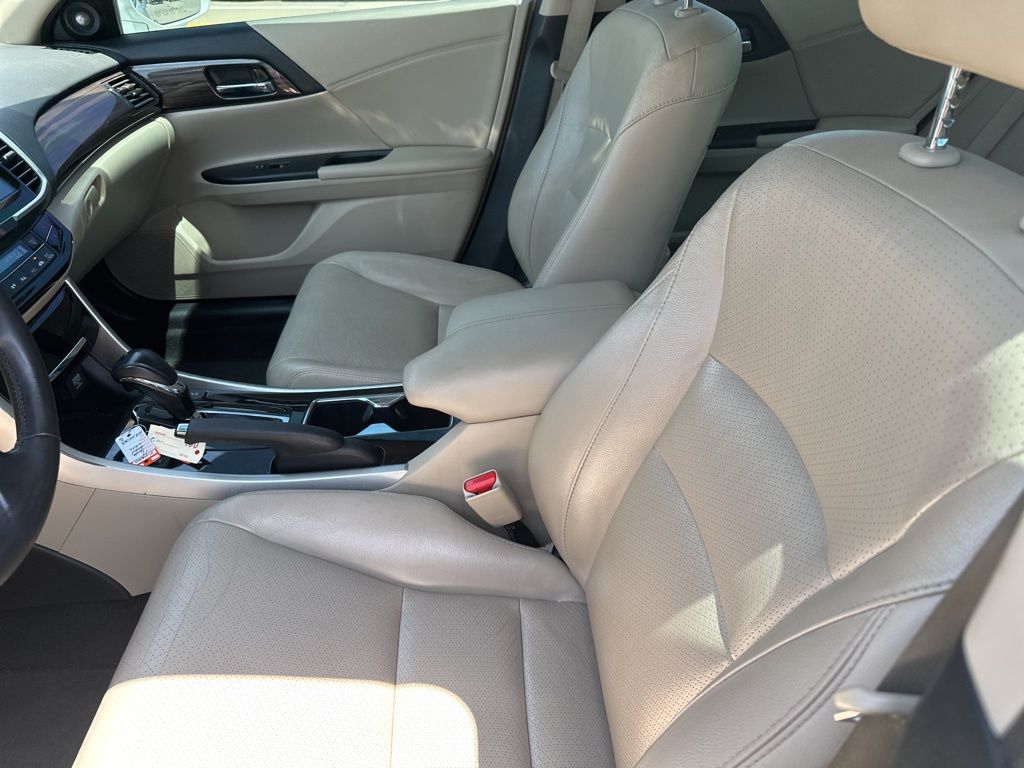 Used 2017 Honda Accord EX-L V-6 with VIN 1HGCR3F88HA041369 for sale in Hutchinson, KS