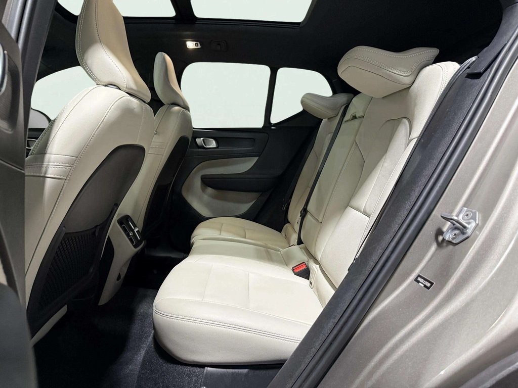 2020 Volvo XC40 T5 Inscription AWD photo 20