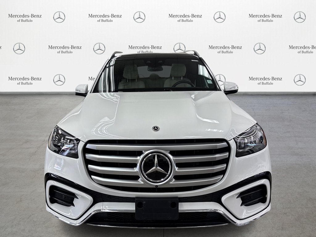 2025 Mercedes Benz GLS 580 4MATIC photo 2