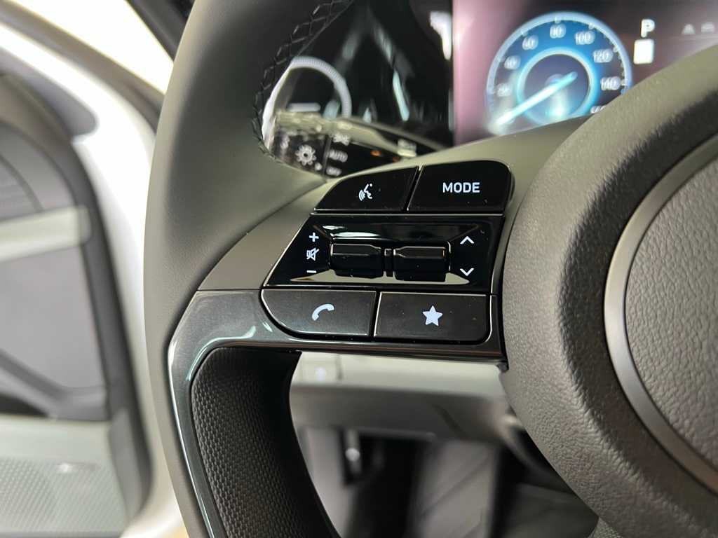 2025 Hyundai Elantra Hybrid Limited photo 31