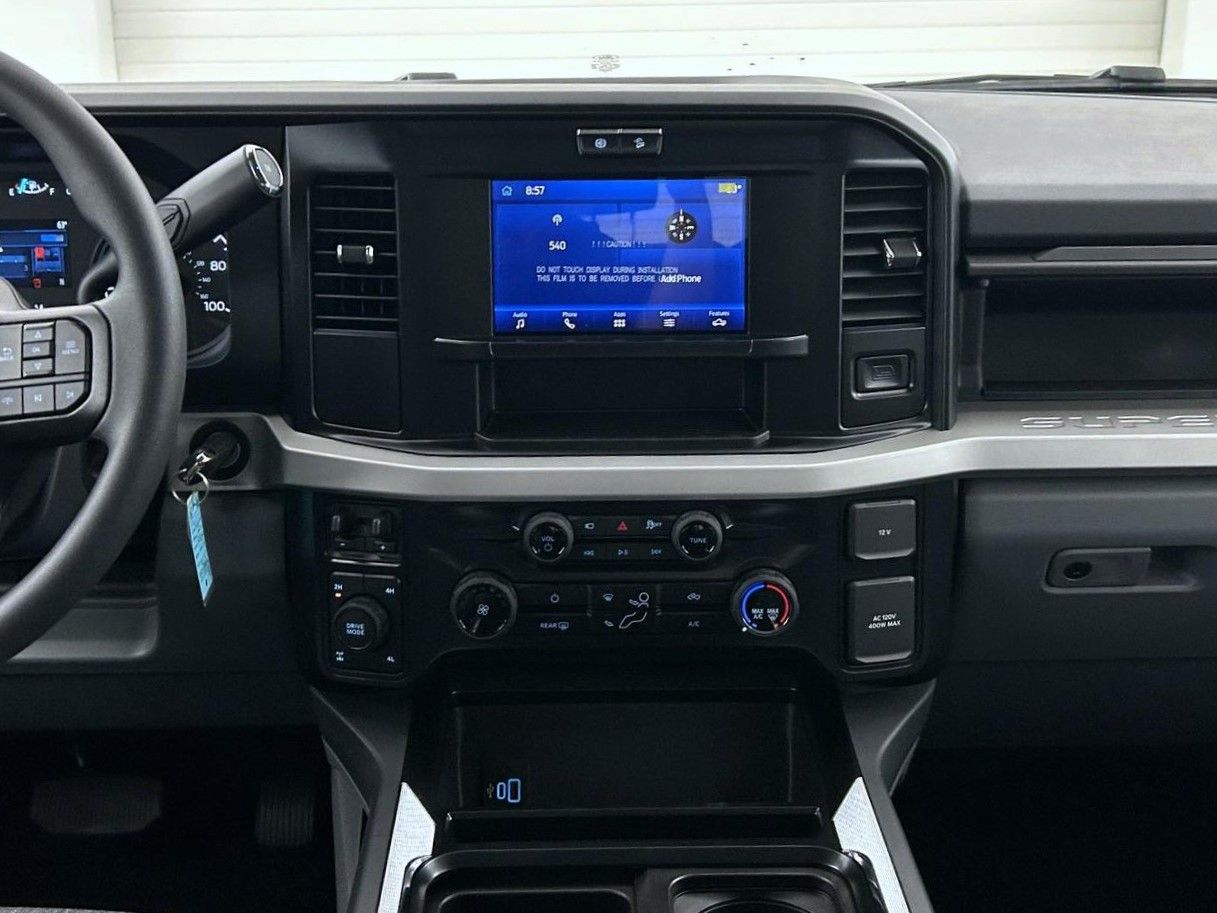 2025 Ford F-250 XLT photo 11