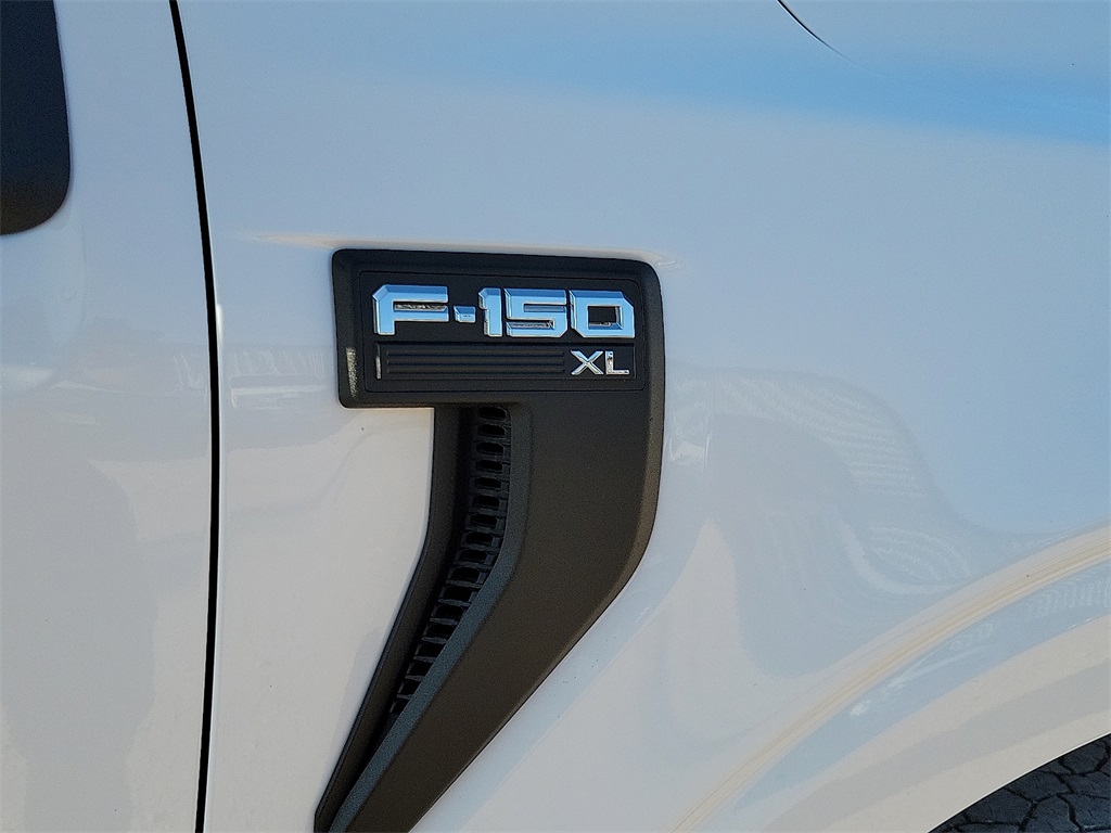 2021 Ford F-150 XL photo 13