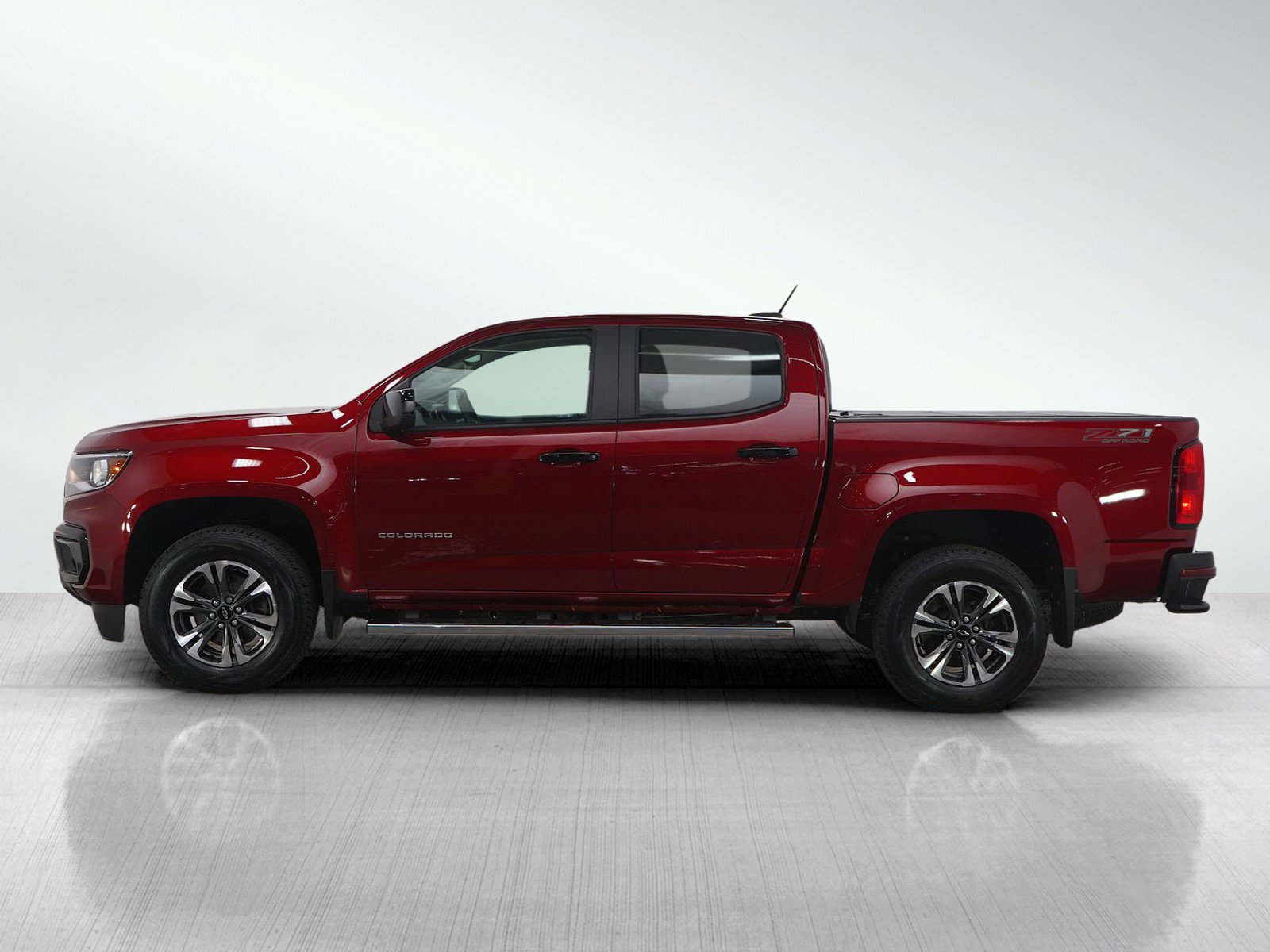 Used 2021 Chevrolet Colorado Z71 with VIN 1GCGTDENXM1214091 for sale in White Bear Lake, Minnesota