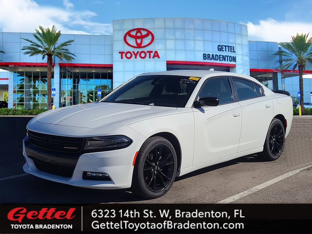 2018 Dodge Charger SXT's photo