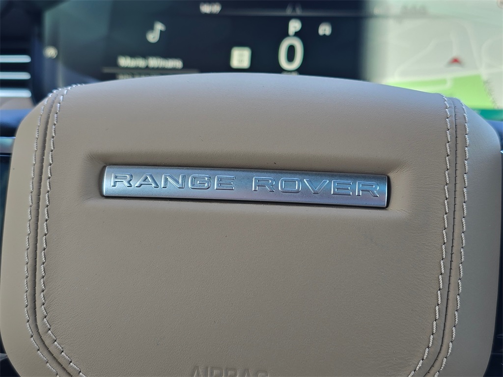 2025 Land Rover Range Rover Sport SE photo 17
