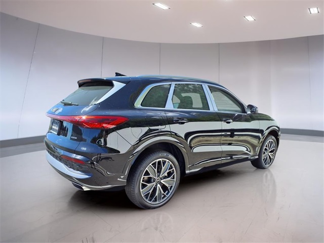 2025 Audi Q5 Premium Plus photo 2