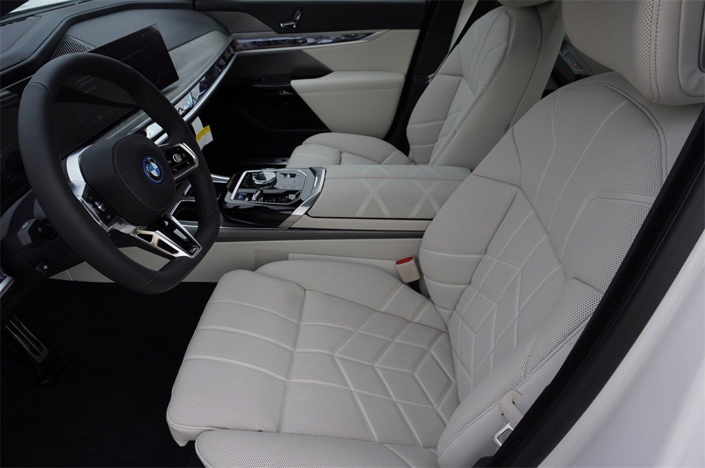 2024 Bmw i7 xDrive60 photo 13