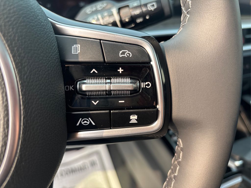 2025 Kia Sorento X-Line SX photo 13