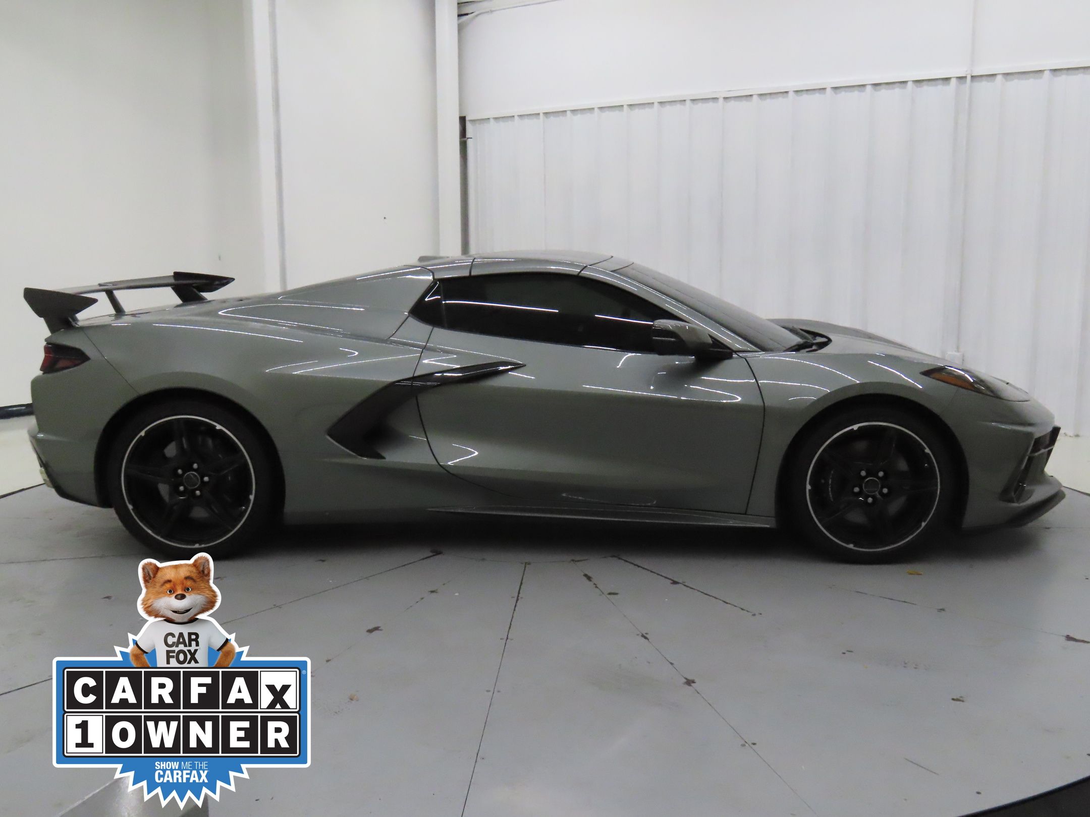 2023 Chevrolet Corvette Stingray 3LT Convertible photo 2