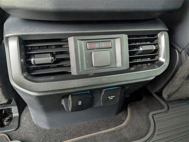 2022 Ford F-150 Platinum photo 33