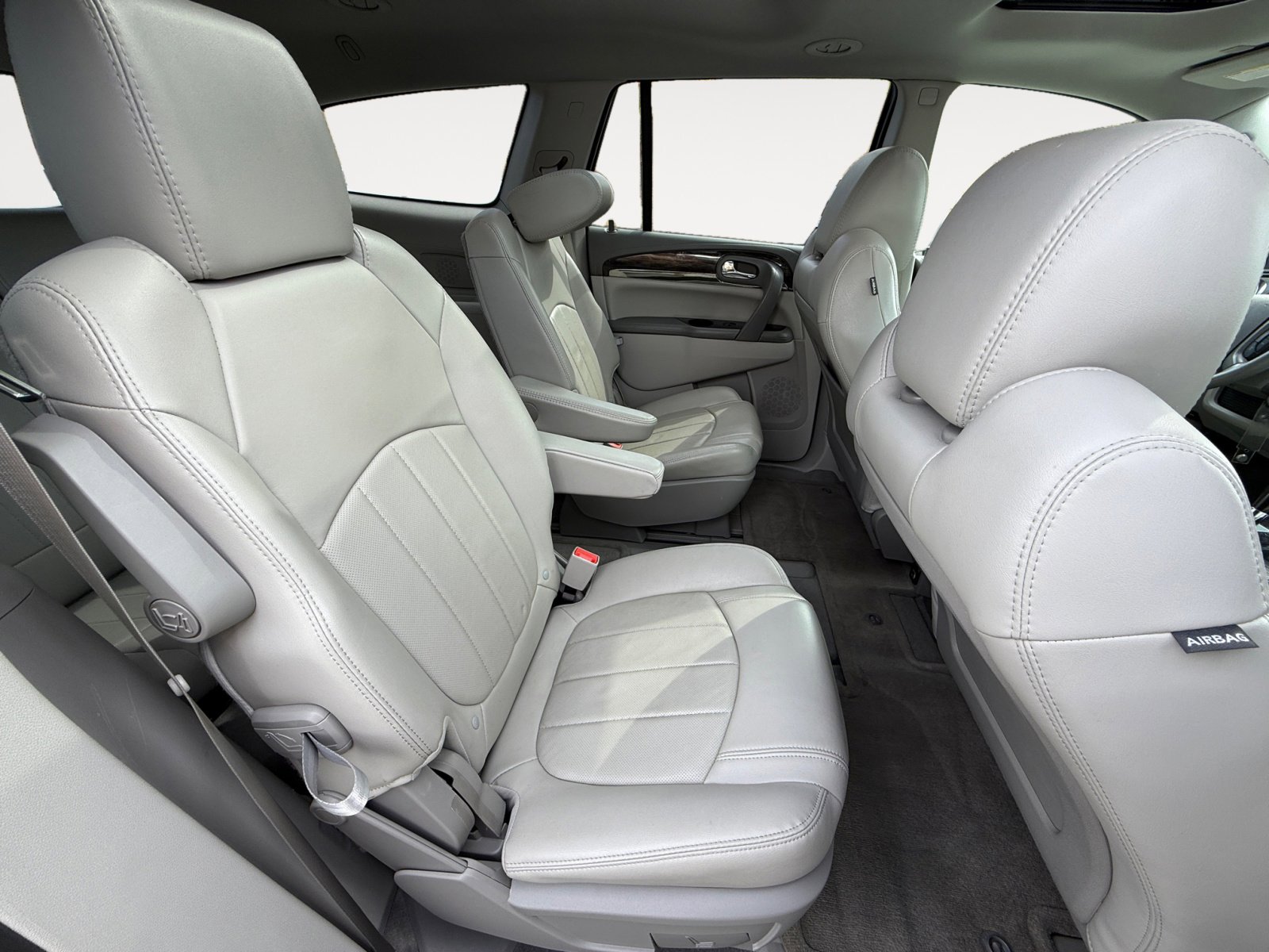2016 Buick Enclave Leather photo 18