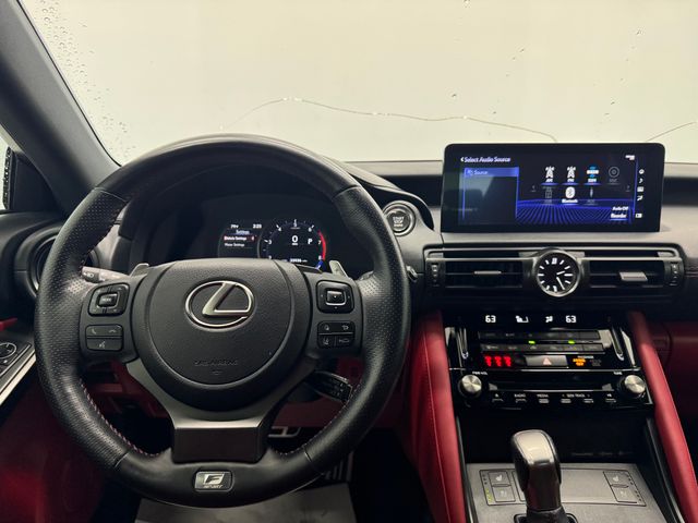 2023 Lexus IS 350 F SPORT photo 3
